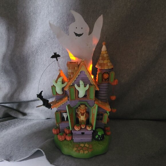 Avon Halloween Haunted House TESTED WORKS No Cord 10 inches Glow in the Dark - Picture 16 of 16